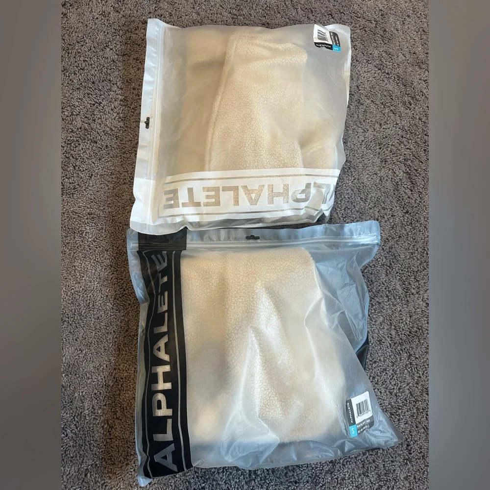 Alphalete King Set - Picture 3 of 3